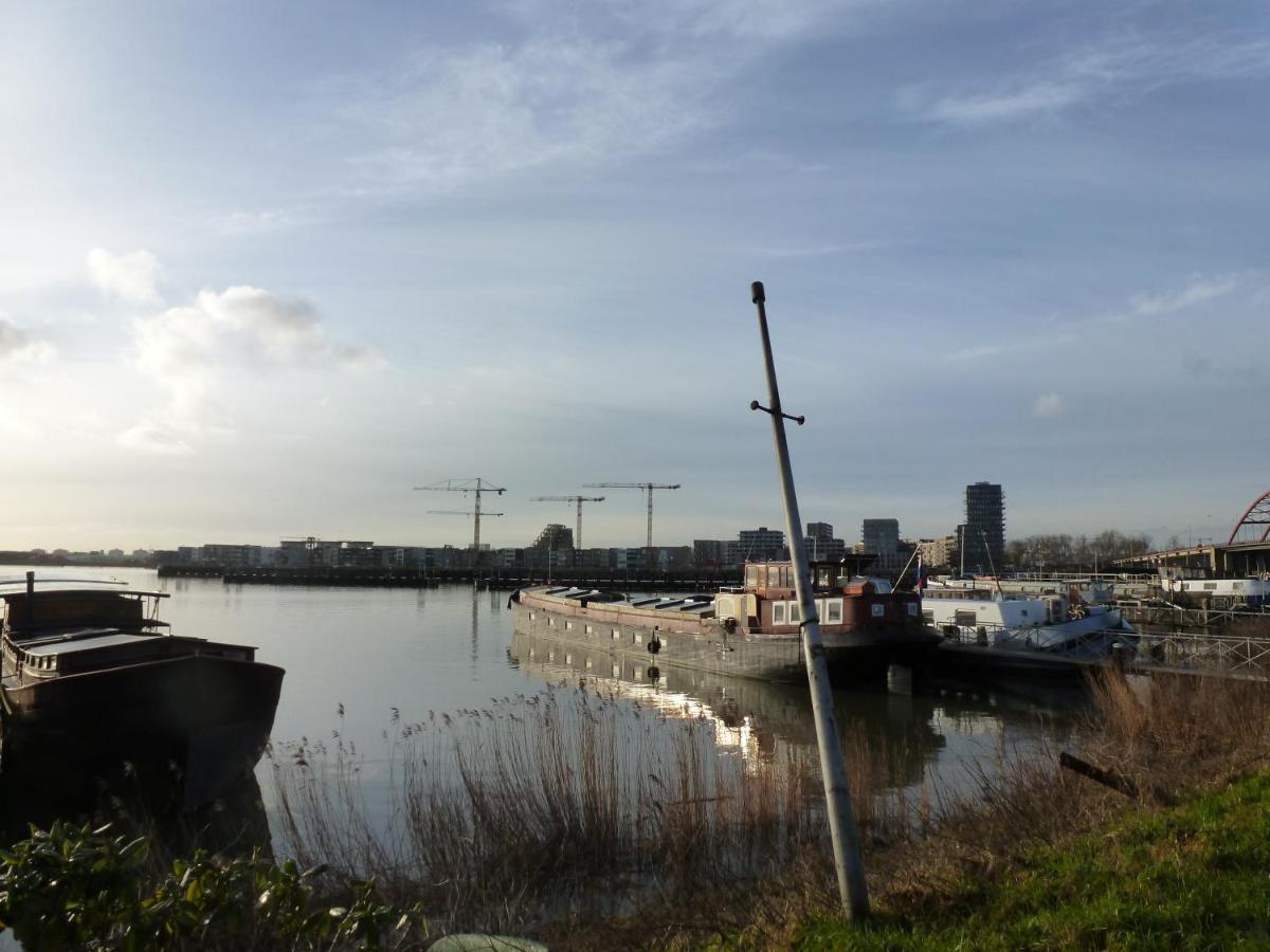 Bed In Boat Amsterdam B&B 외부 사진